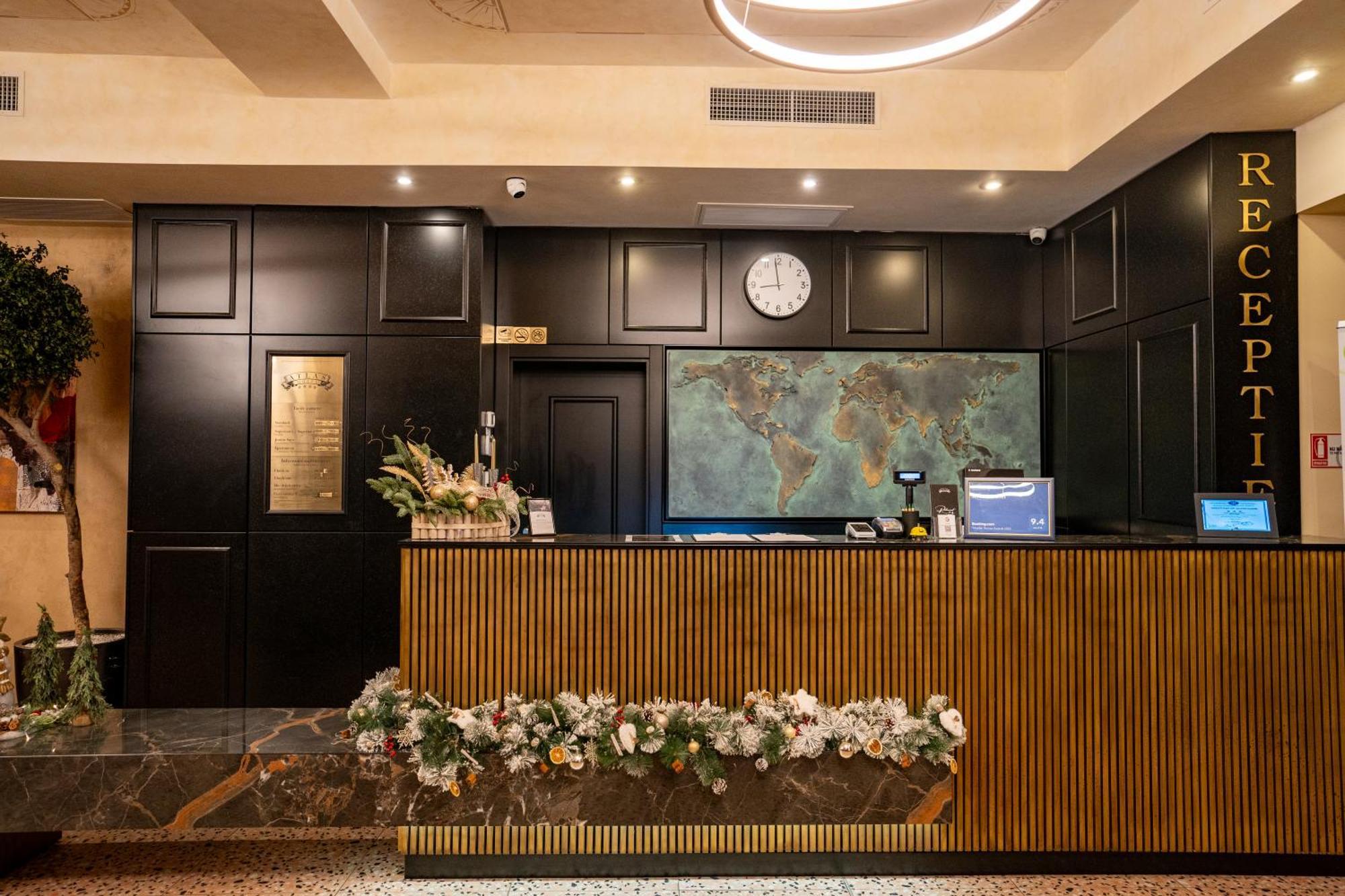Atlas Hotel Timisoara Exterior foto