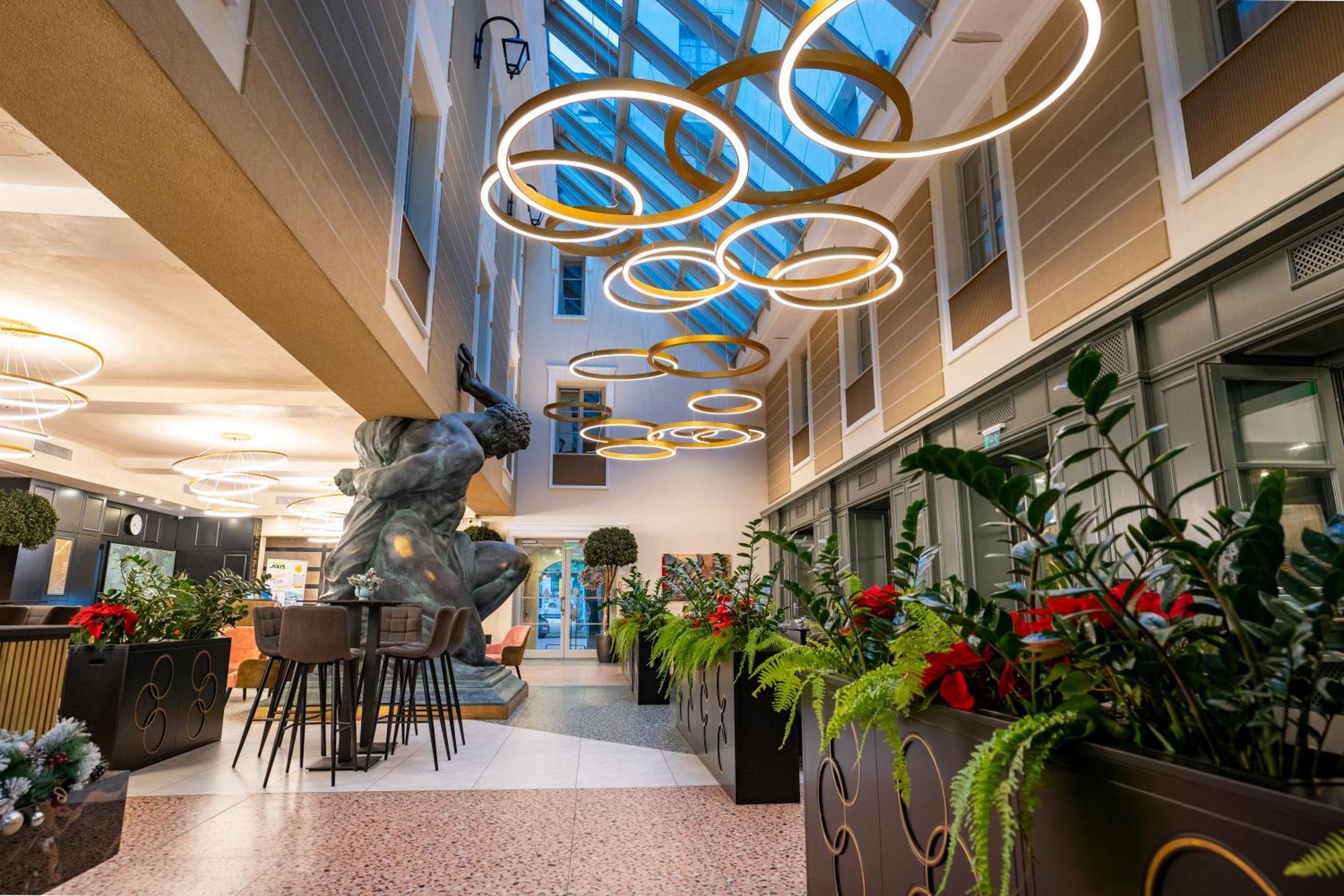 Atlas Hotel Timisoara Exterior foto