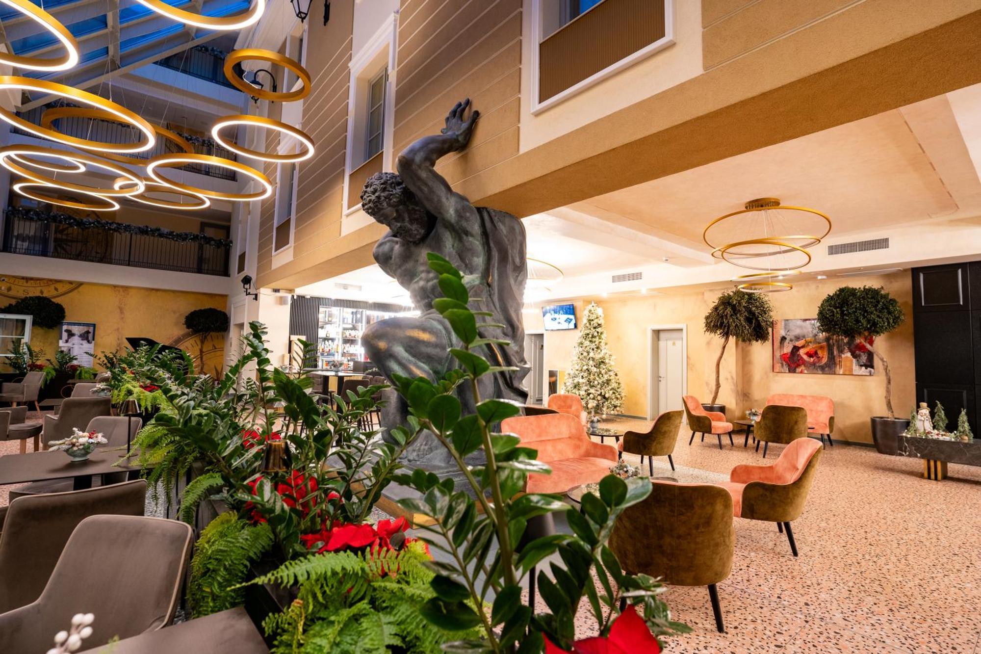 Atlas Hotel Timisoara Exterior foto